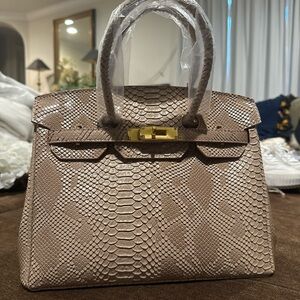 Elegant Tan Python-Embossed Handbag